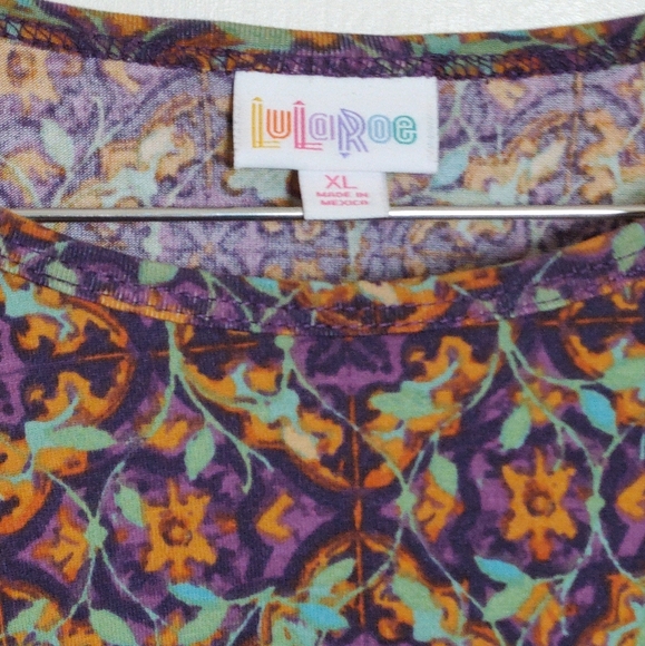 Lularoe Irma Colorful Patterned Women's Top - Picture 3 of 6